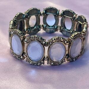 Elegant Golden  and soft pink Bracelet vintage